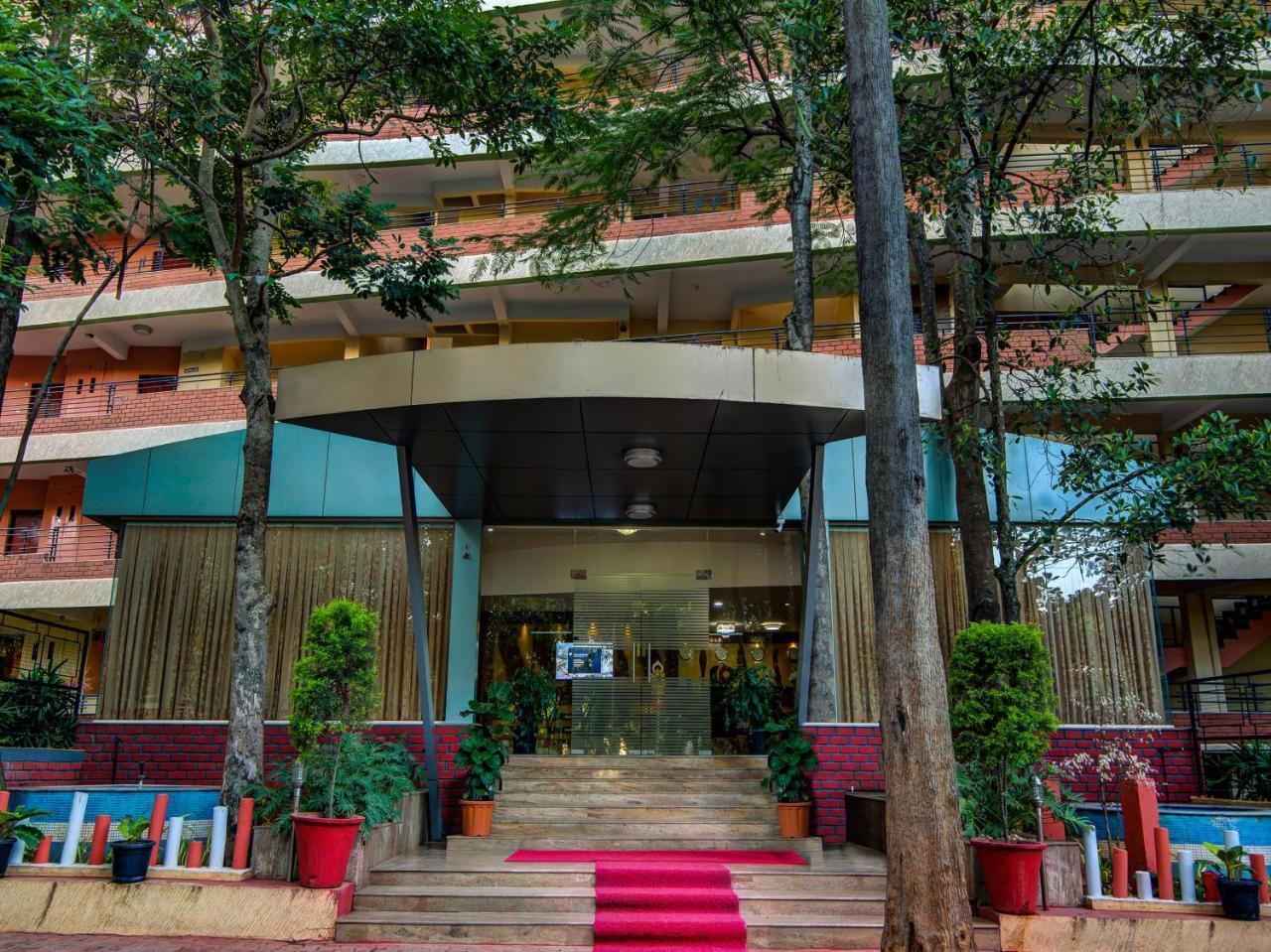 Gardeenia Comfortes Suites-Fully Vaccinated Staff Бангалор Экстерьер фото