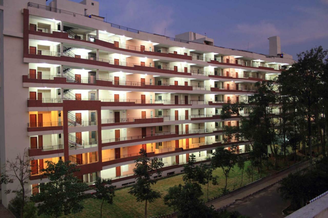 Gardeenia Comfortes Suites-Fully Vaccinated Staff Бангалор Экстерьер фото